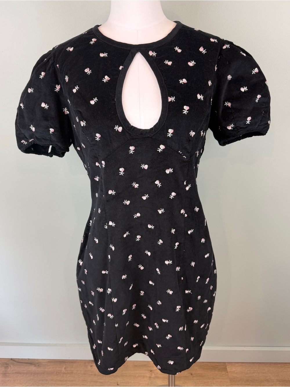 Anthro: Maeve Puff-Sleeve Keyhole floral Embroidered corduroy Mini Dress size 14